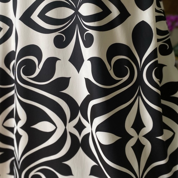 White House Black Market Evening Gown - Picture 5 of 11